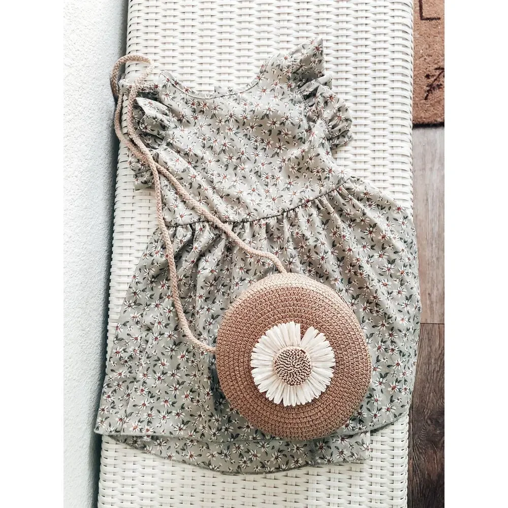 New Darling Little Crossbody Woven Daisy Minimalist Circle Purse Bag